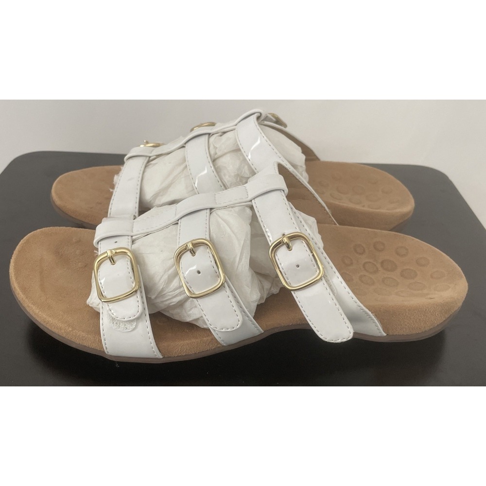 Womens Vionic Sandals Size 8 Misa White Patent Leather Straps Buckles Classic - Picture 2 of 11